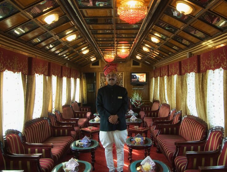 palace on wheels luxury train in India